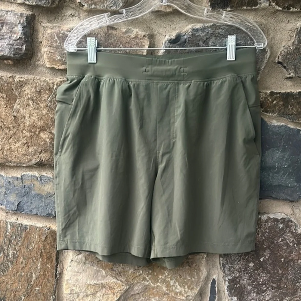 Lululemon Athletica T.H.E. Short 9